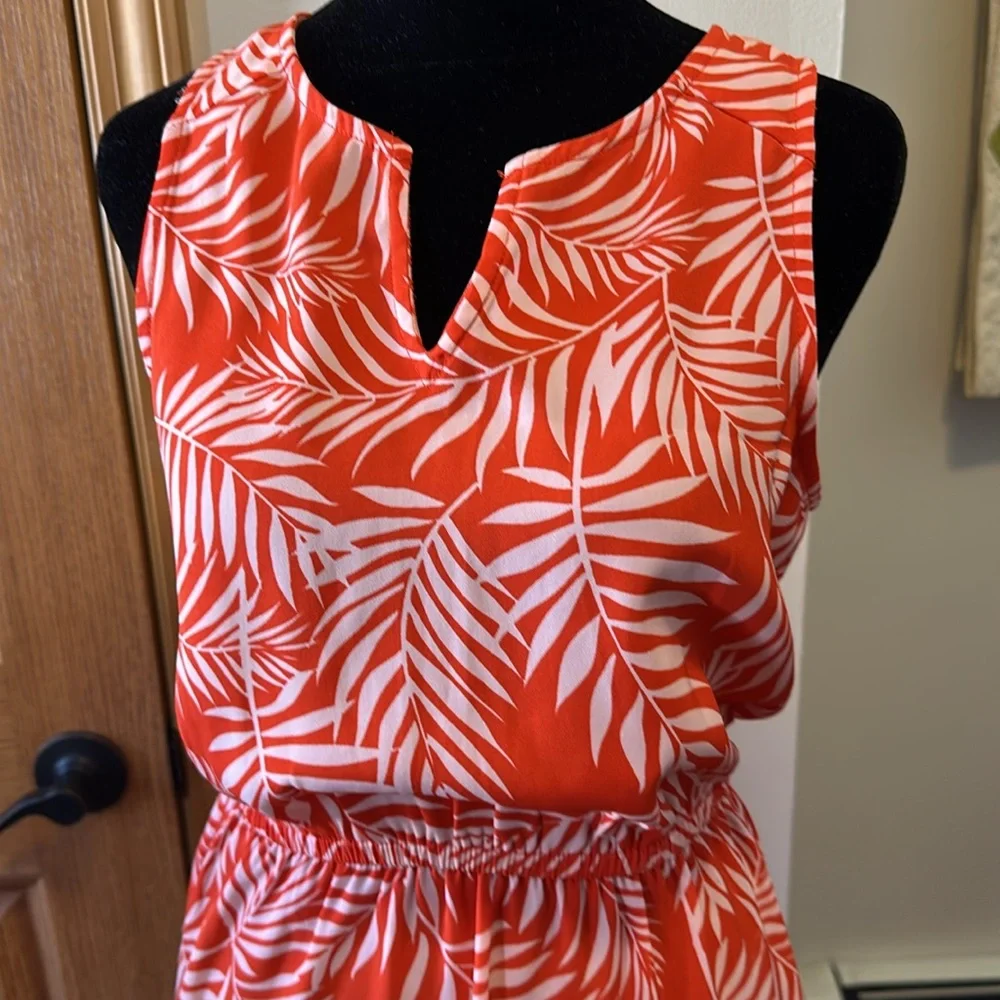 41 Hawthorn Orange and White Leaf Print Dress - Picture 3 of 9